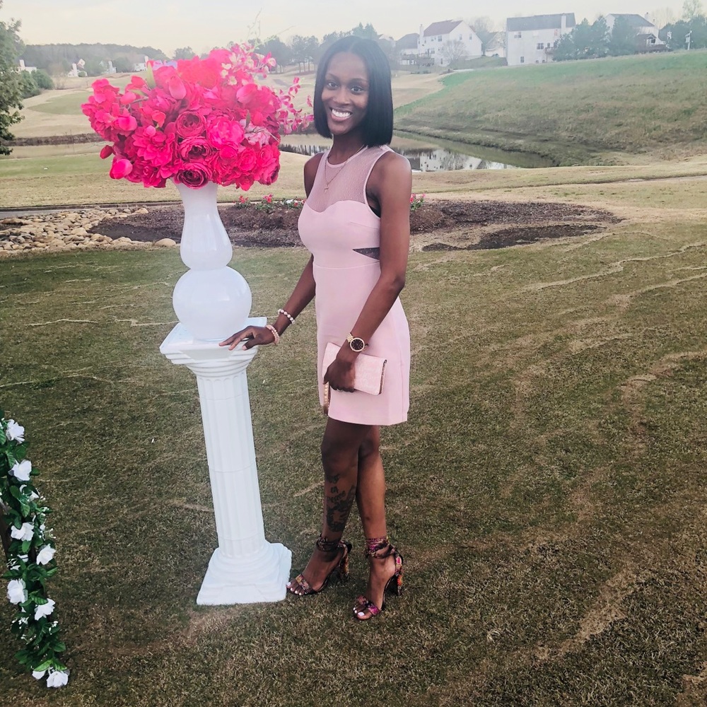 Meet your Posher, Ladeeje